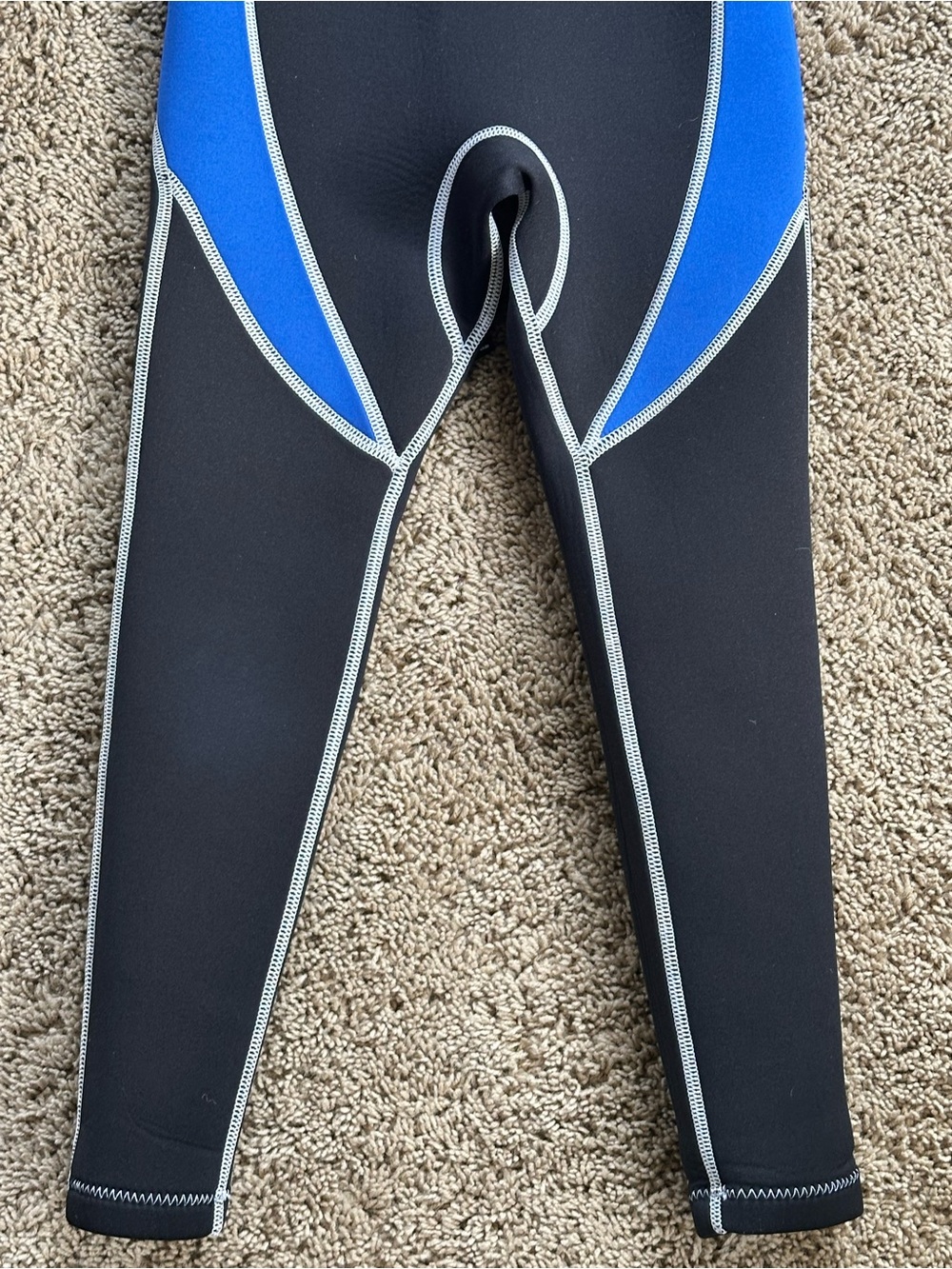 HiSea Blue and Black kids Scuba Wetsuit size 6 - Picture 6 of 11